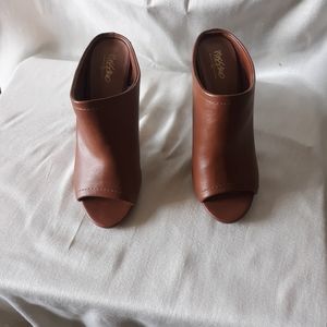 Cognac color high heel slides 8 and a half